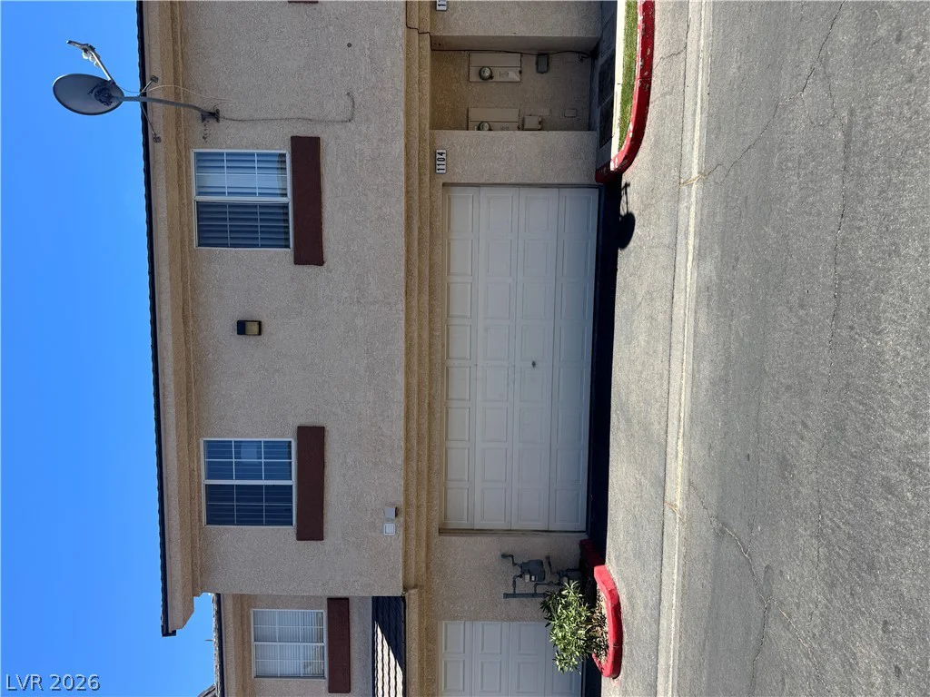 1104 Dusty Creek, Las Vegas, NV 89128