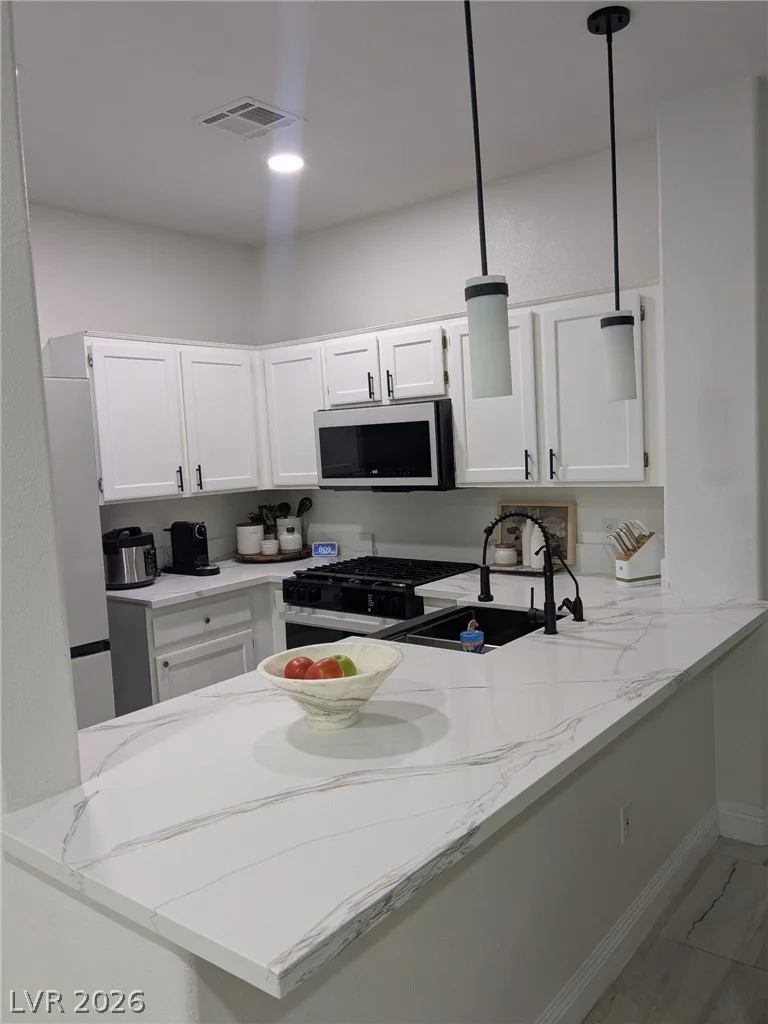 1104 Dusty Creek, Las Vegas, NV 89128