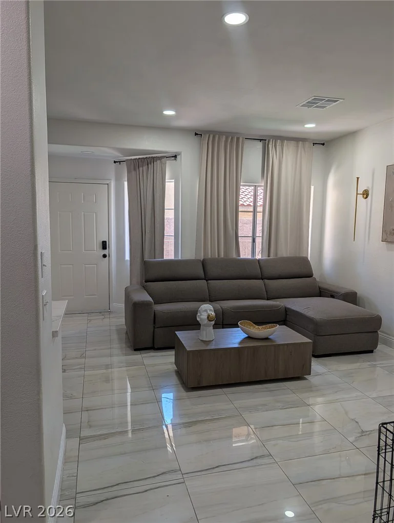 1104 Dusty Creek, Las Vegas, NV 89128