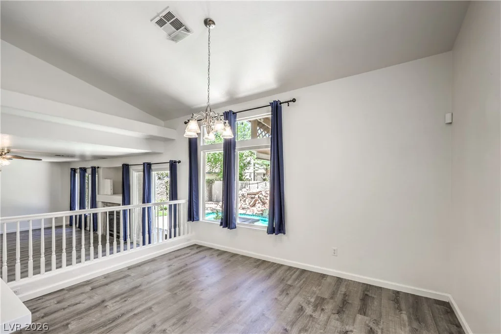 8700 Autumn Valley, Las Vegas, NV 89129