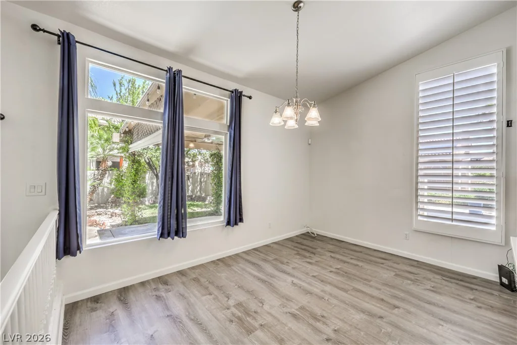 8700 Autumn Valley, Las Vegas, NV 89129