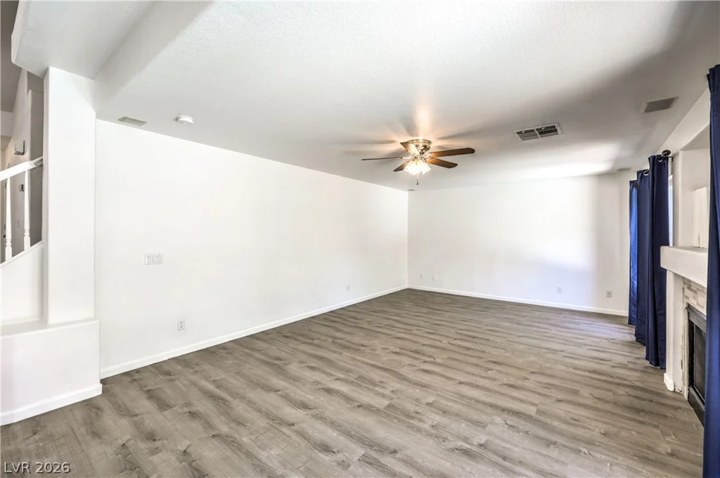 8700 Autumn Valley, Las Vegas, NV 89129