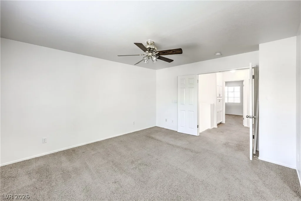 8700 Autumn Valley, Las Vegas, NV 89129