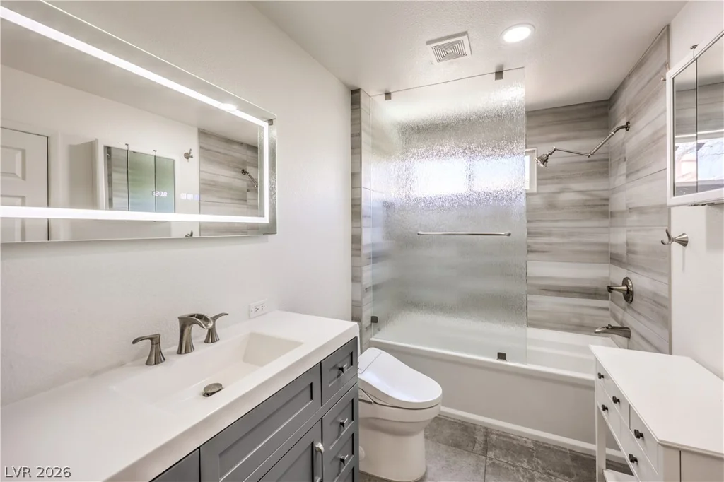 8700 Autumn Valley, Las Vegas, NV 89129