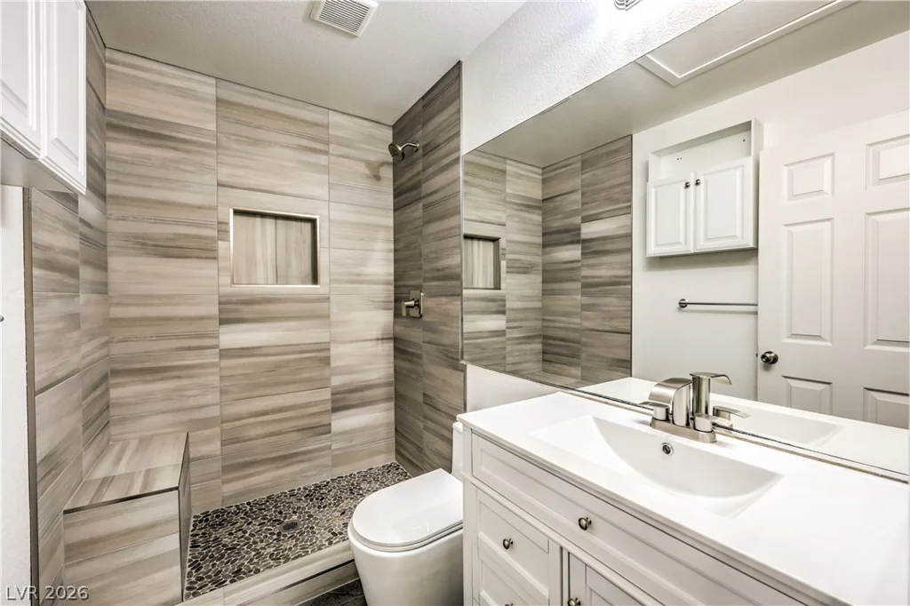 8700 Autumn Valley, Las Vegas, NV 89129