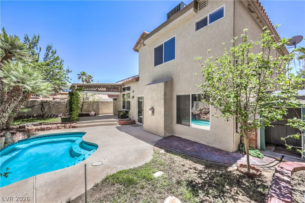 8700 Autumn Valley, Las Vegas, NV 89129