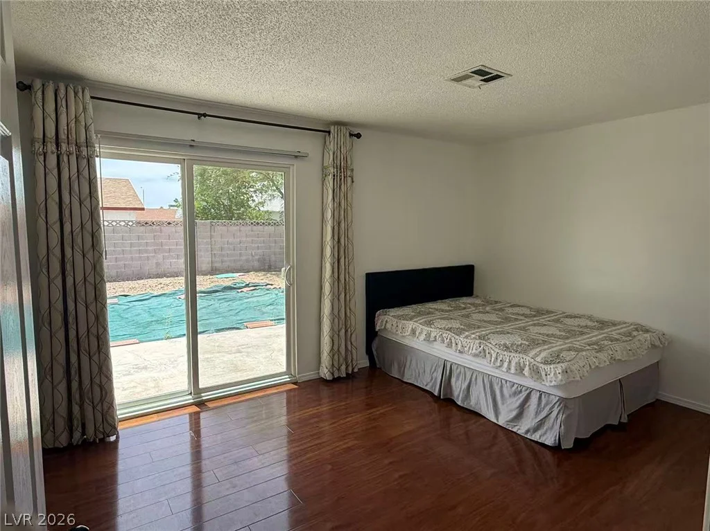 6357 Sparrow, Las Vegas, NV 89103