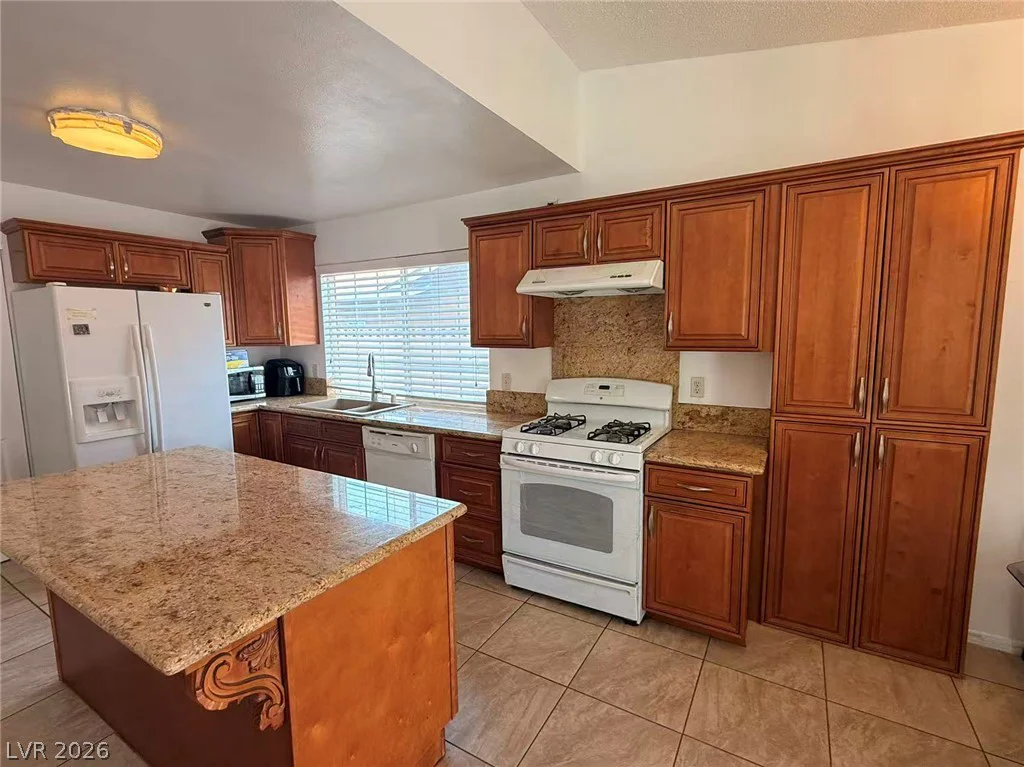 6357 Sparrow, Las Vegas, NV 89103