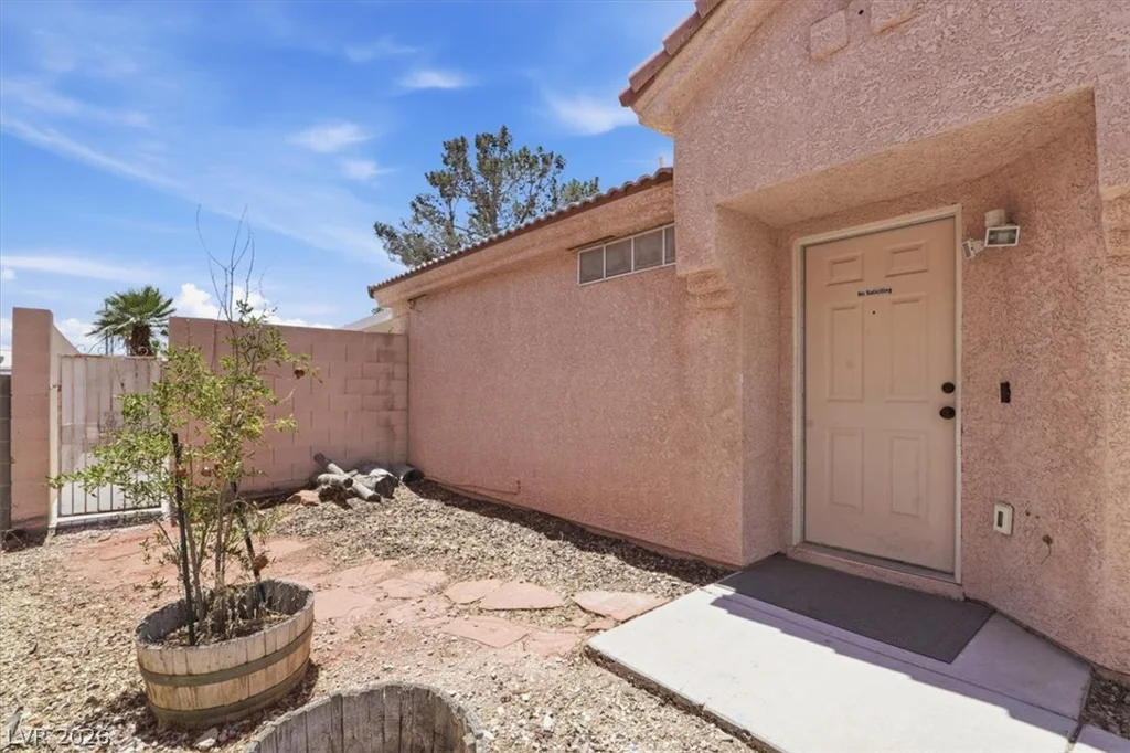 9309 Dancing Daffodil, Las Vegas, NV 89129