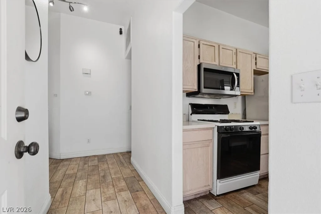 9309 Dancing Daffodil, Las Vegas, NV 89129