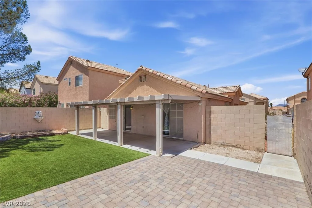 9309 Dancing Daffodil, Las Vegas, NV 89129