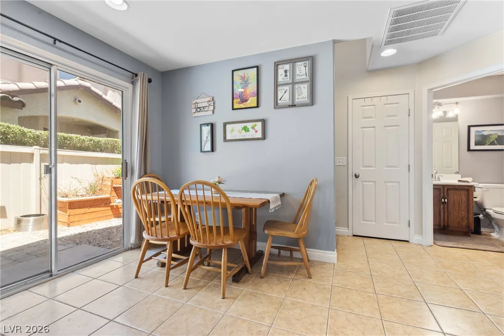 10553 Pueblo Springs, Las Vegas, NV 89183