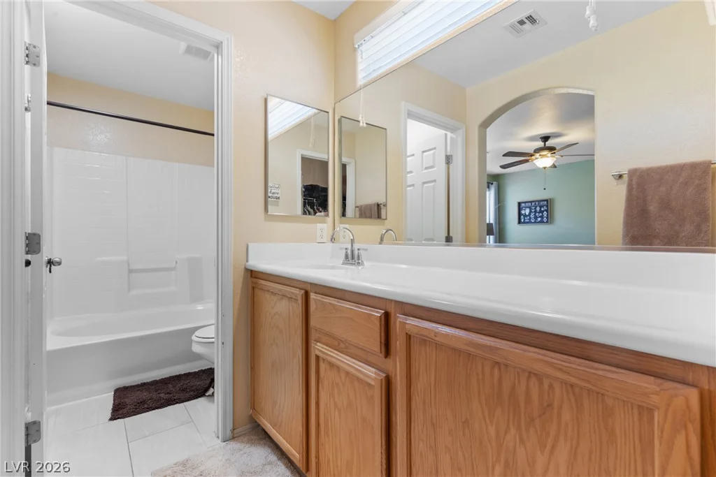 10553 Pueblo Springs, Las Vegas, NV 89183