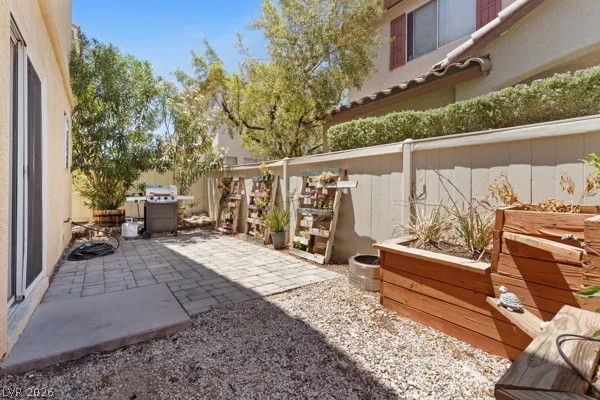 10553 Pueblo Springs, Las Vegas, NV 89183
