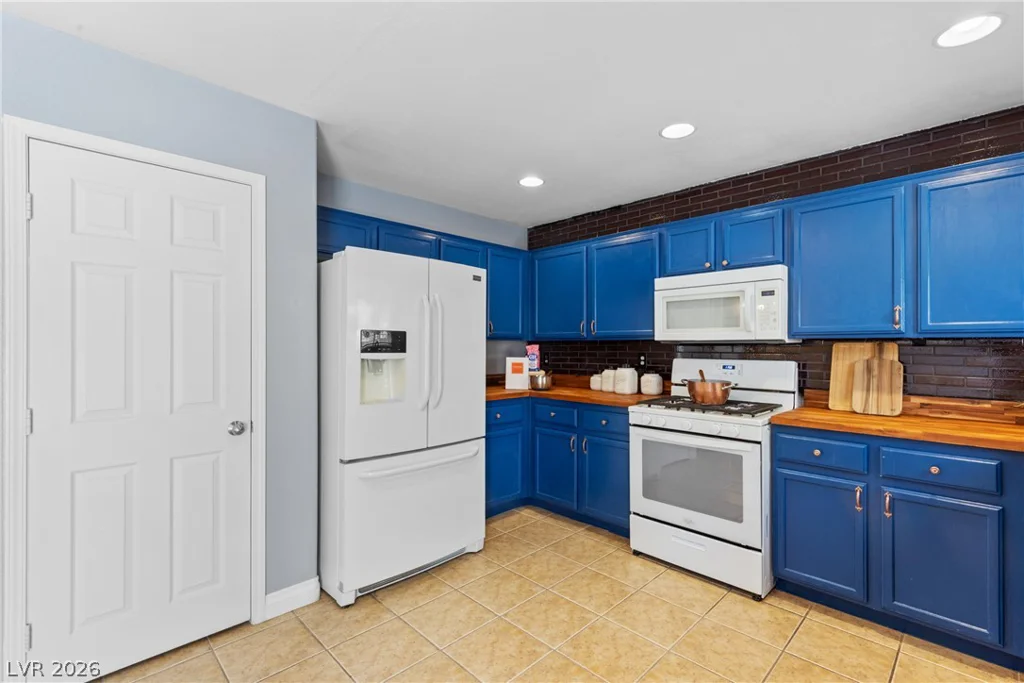 10553 Pueblo Springs, Las Vegas, NV 89183