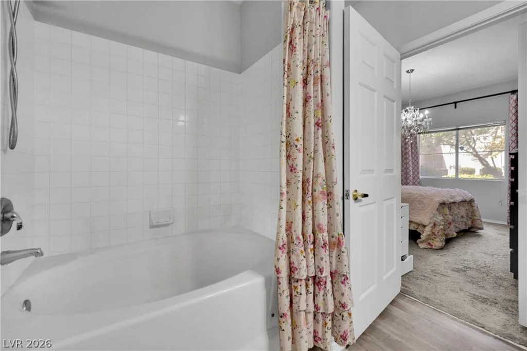 2121 Echo Bay, Las Vegas, NV 89128