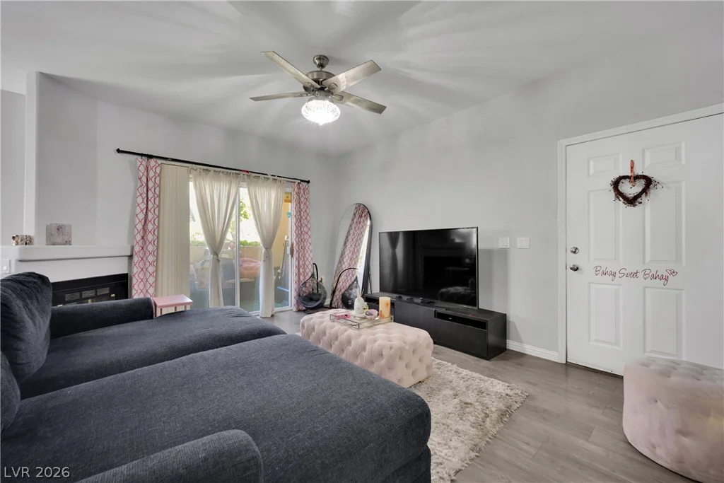 2121 Echo Bay, Las Vegas, NV 89128