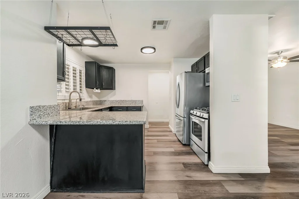 2200 Fort Apache, Las Vegas, NV 89117