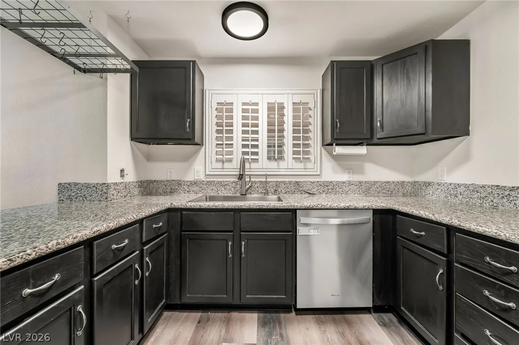 2200 Fort Apache, Las Vegas, NV 89117