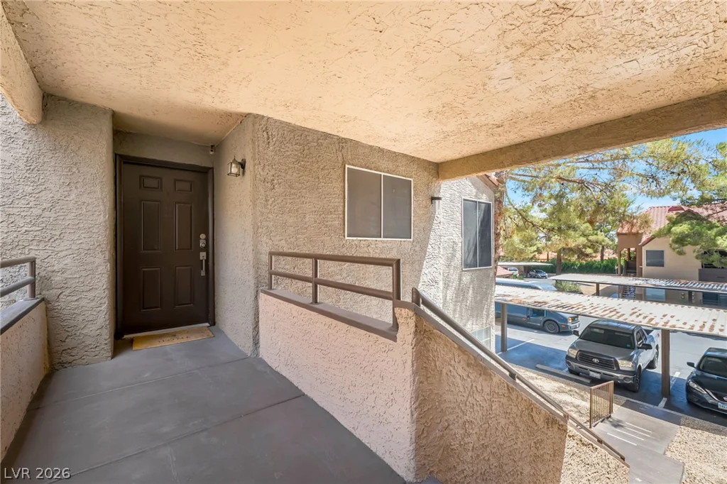 2200 Fort Apache, Las Vegas, NV 89117