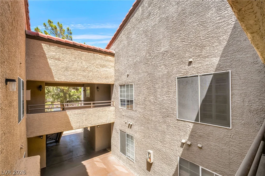 2200 Fort Apache, Las Vegas, NV 89117