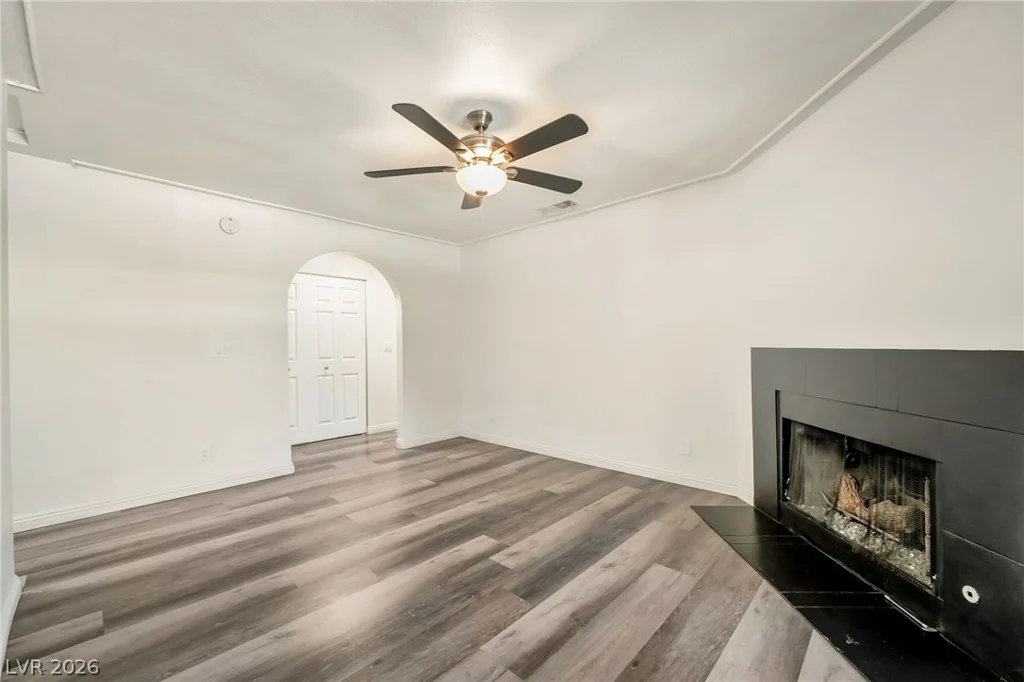 2200 Fort Apache, Las Vegas, NV 89117