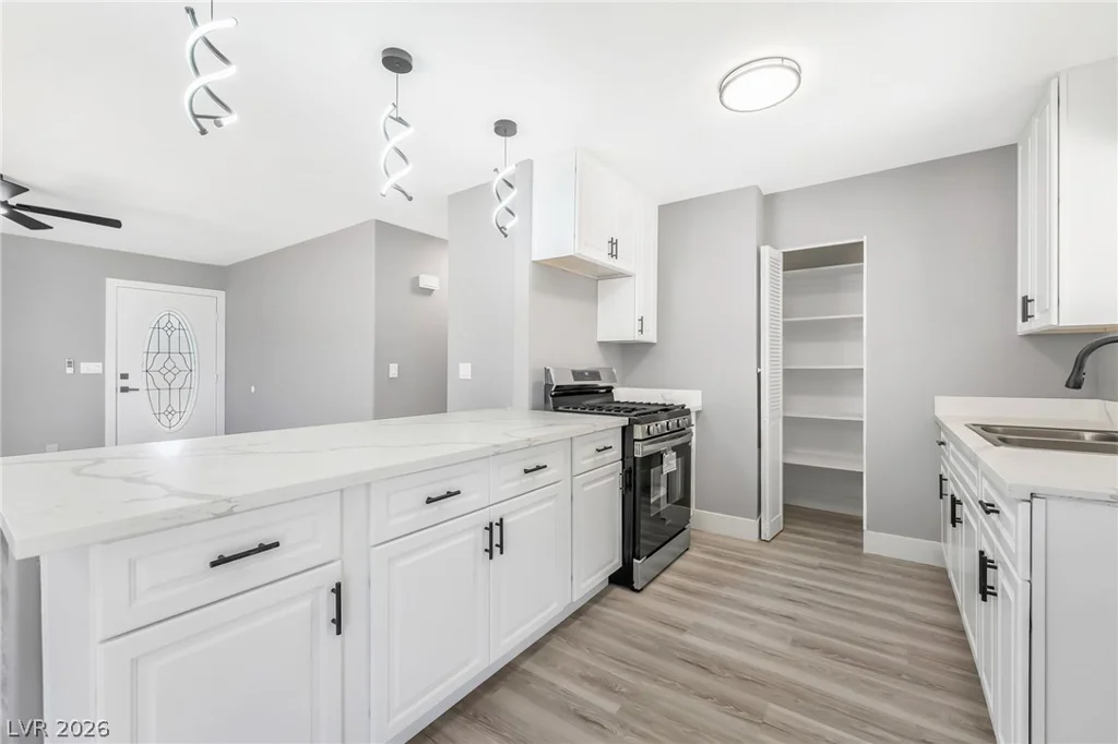 1304 Marion, Las Vegas, NV 89110