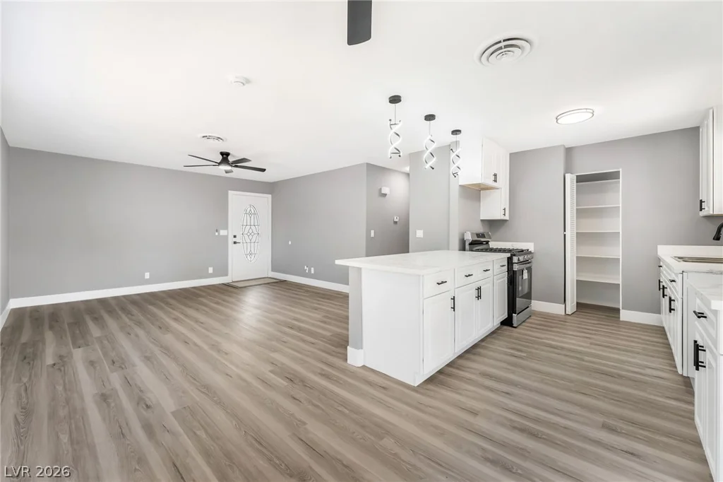 1304 Marion, Las Vegas, NV 89110