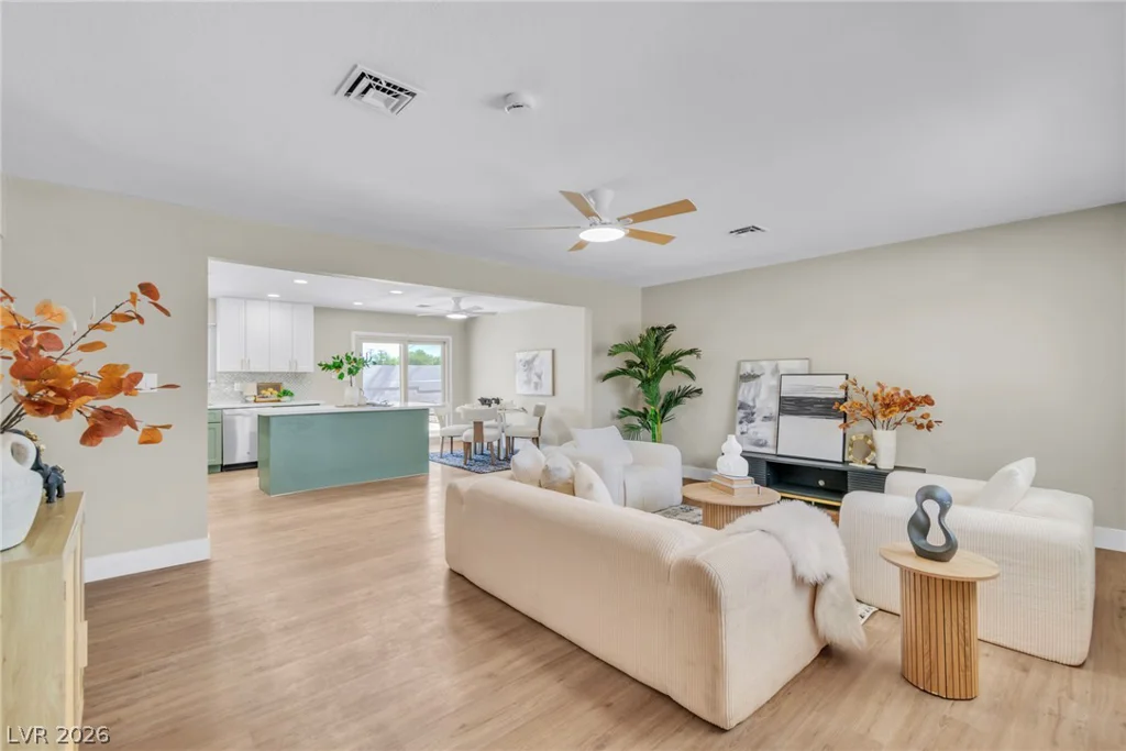 2800 Avalon, Las Vegas, NV 89107