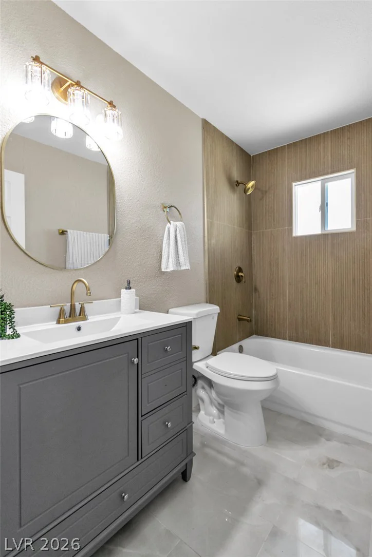 2800 Avalon, Las Vegas, NV 89107
