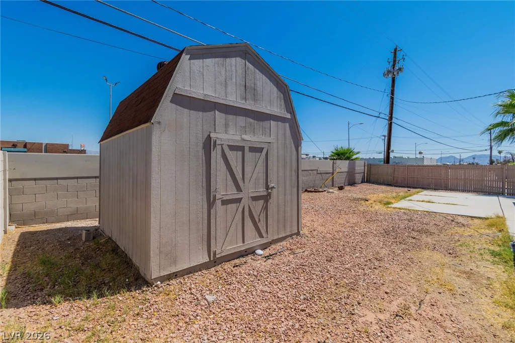 2800 Avalon, Las Vegas, NV 89107
