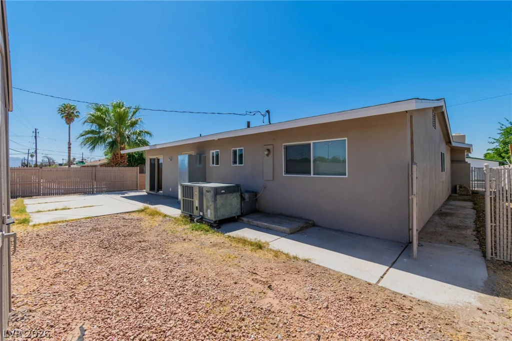 2800 Avalon, Las Vegas, NV 89107