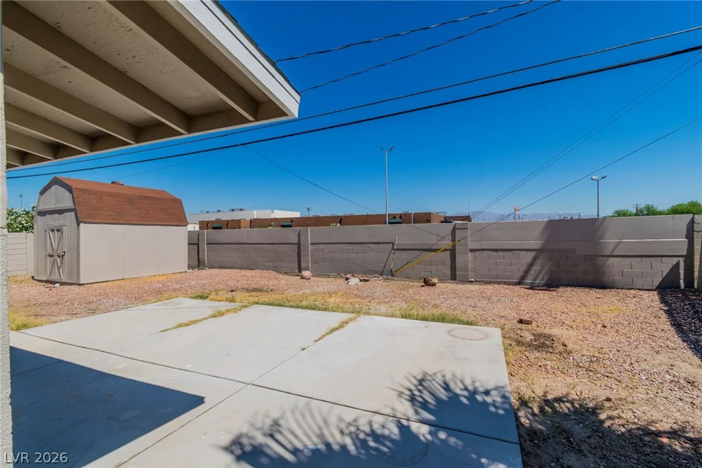 2800 Avalon, Las Vegas, NV 89107