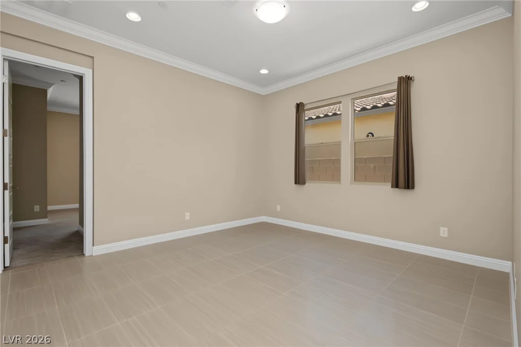 287 Nine Mile Creek, Las Vegas, NV 89138