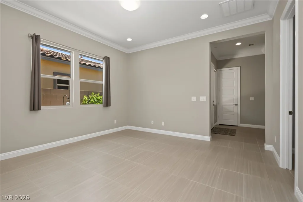 287 Nine Mile Creek, Las Vegas, NV 89138