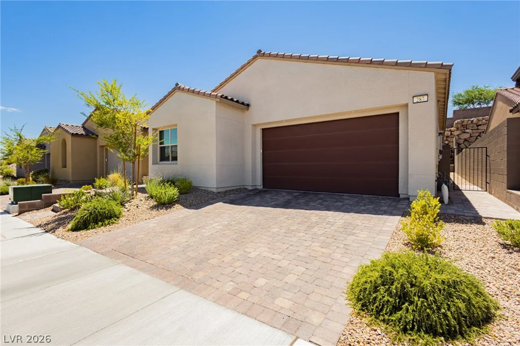 287 Nine Mile Creek, Las Vegas, NV 89138