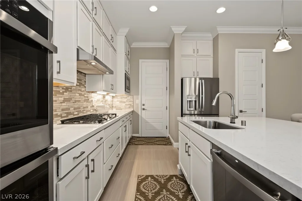 287 Nine Mile Creek, Las Vegas, NV 89138