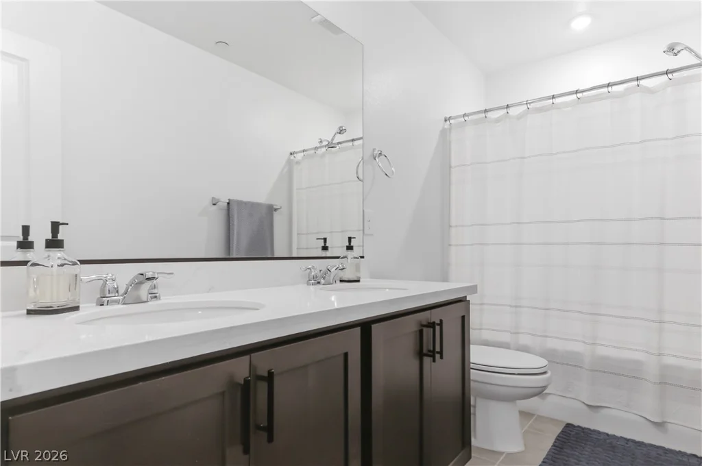 10950 Fennel, Las Vegas, NV 89166