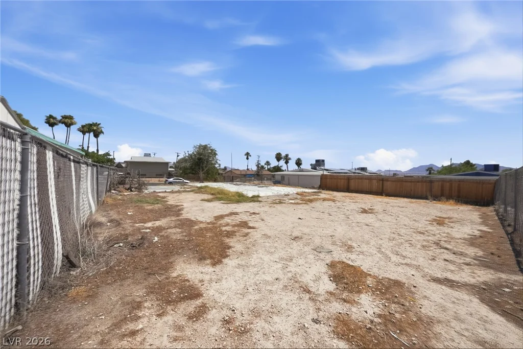 609 Gilday, North Las Vegas, NV 89030