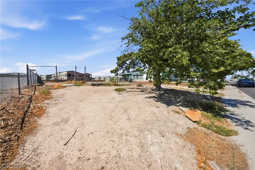 609 Gilday, North Las Vegas, NV 89030