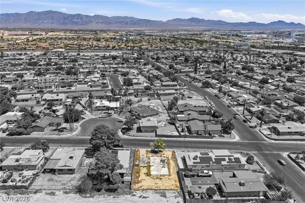 609 Gilday, North Las Vegas, NV 89030