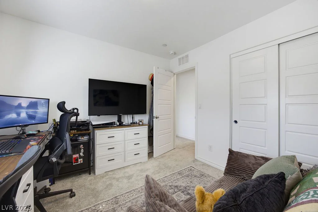 6236 Foxes Dale, Las Vegas, NV 89166