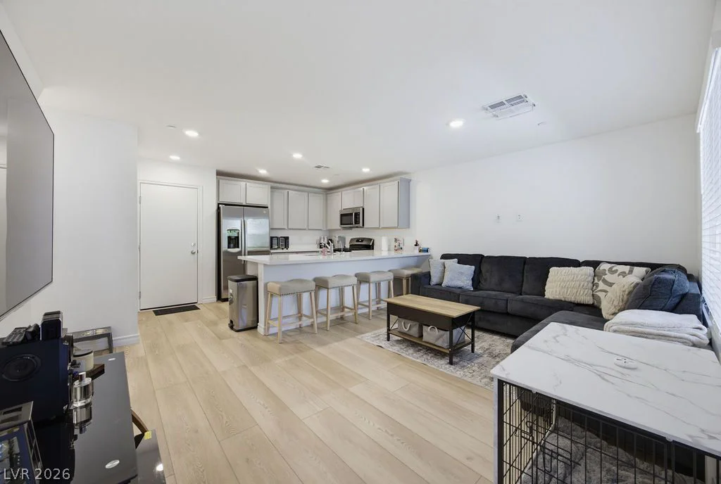 6236 Foxes Dale, Las Vegas, NV 89166