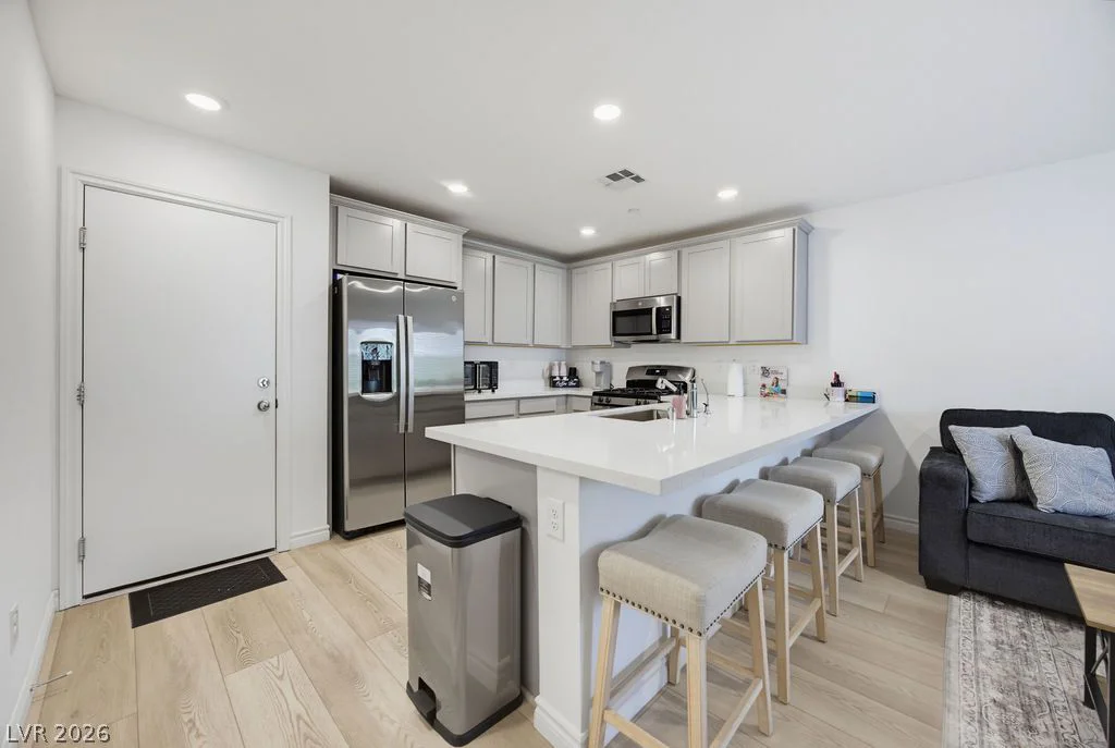 6236 Foxes Dale, Las Vegas, NV 89166