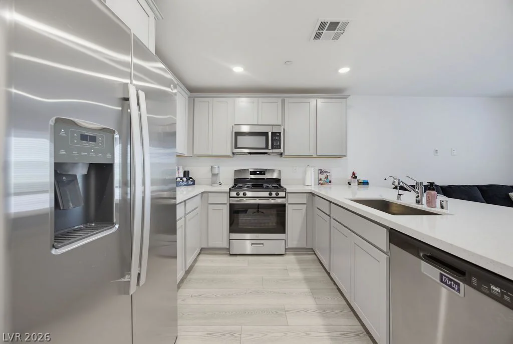6236 Foxes Dale, Las Vegas, NV 89166