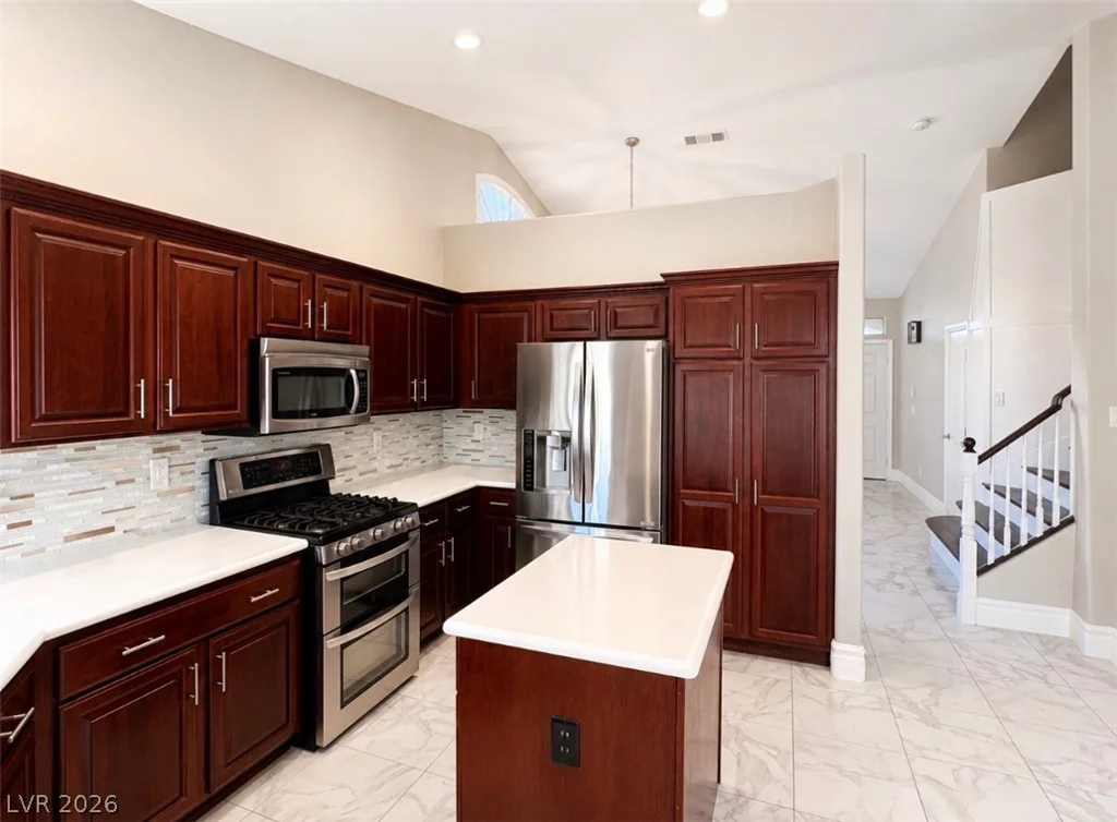 7470 Laughing Brook, Las Vegas, NV 89131