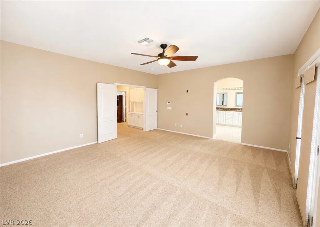 7470 Laughing Brook, Las Vegas, NV 89131