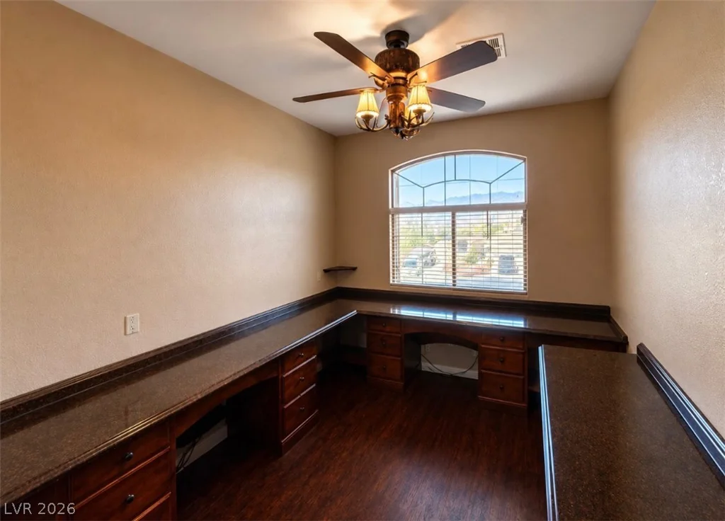 7470 Laughing Brook, Las Vegas, NV 89131