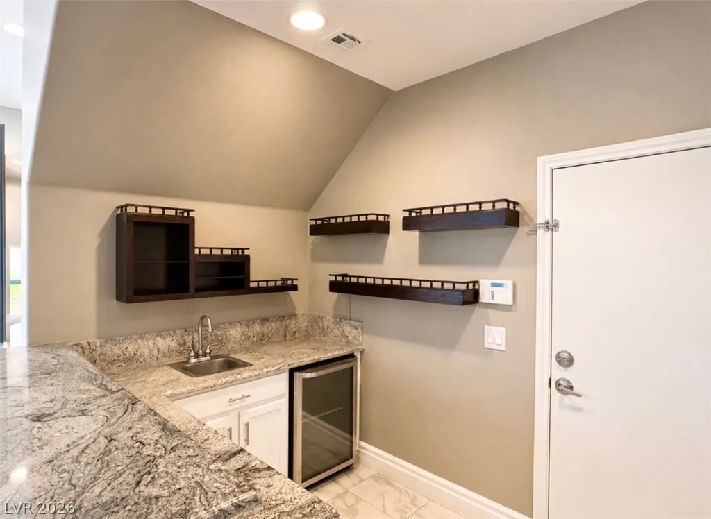 7470 Laughing Brook, Las Vegas, NV 89131