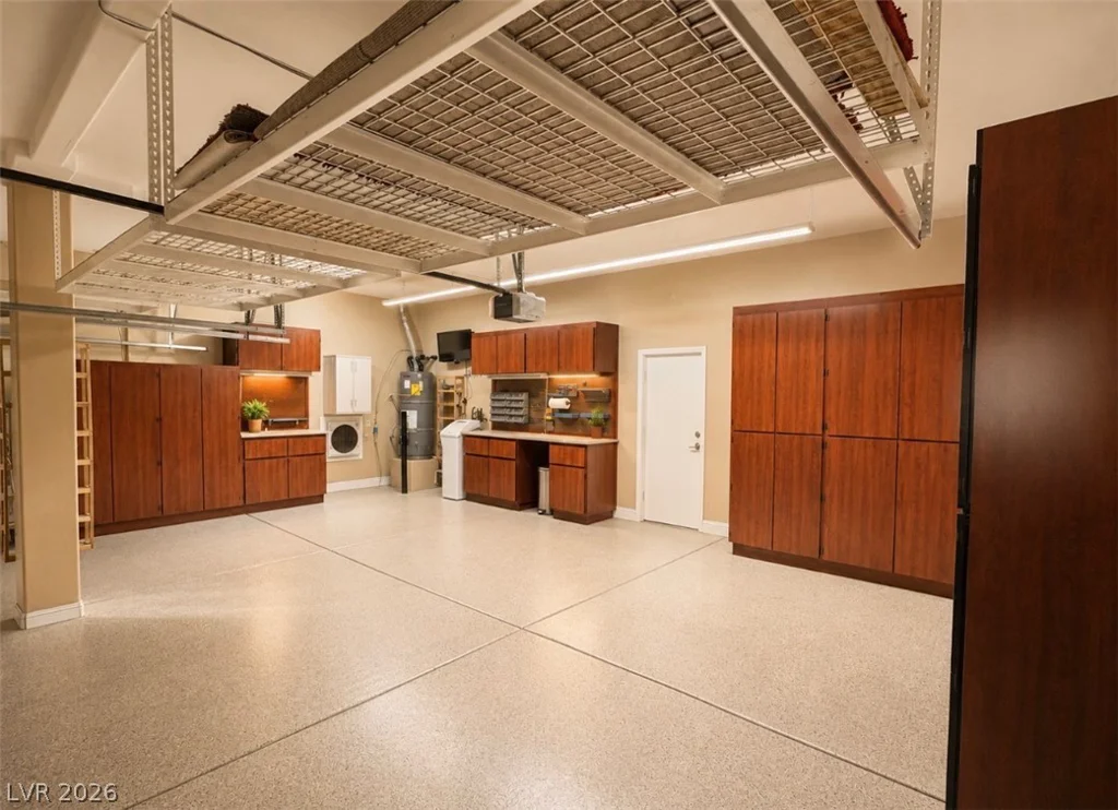7470 Laughing Brook, Las Vegas, NV 89131